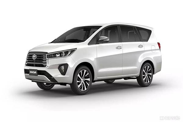Luxury and space in one! Rent a Toyota Innova Crysta Automatic for Goa sightseeing and family trips. Book your ride today!